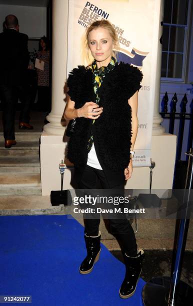 Laura Bailey attends the Peroni and Alessi Blue Ribbon Design Awards celebrating authentic Italian style and design, at the ICA on September 29, 2009...
