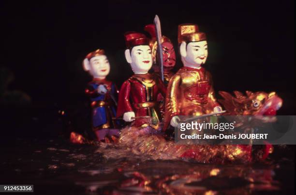 Le theatre de marionnettes sur l'eau de Thang Long a Hanoi, Viet Nam.