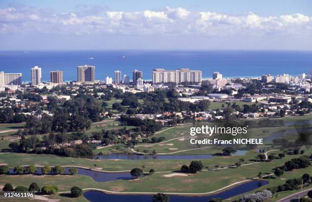 Vue d'un terrain de golf a Miami, en Floride, Etats-Unis.