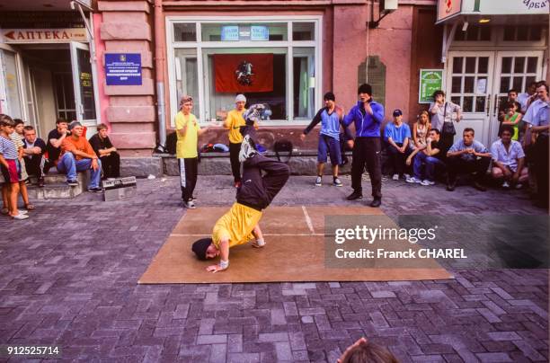 Danseurs de hip-hop dans la rue a Moscou, Russie.