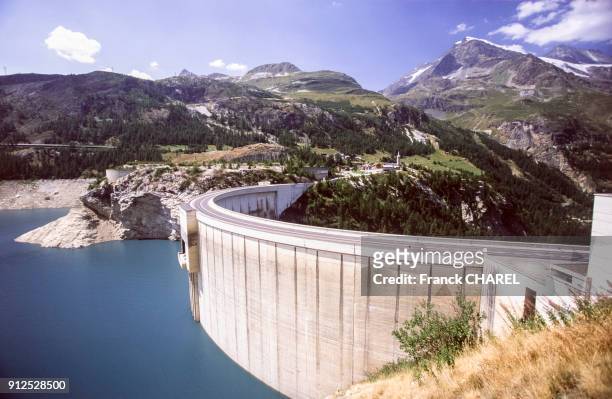 Le barrage du Chevril, a Tignes, en Savoie, France.