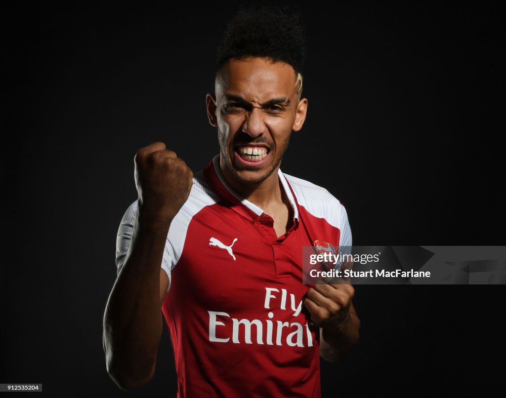 Arsenal Unveil New Signing Pierre-Emerick Aubameyang.