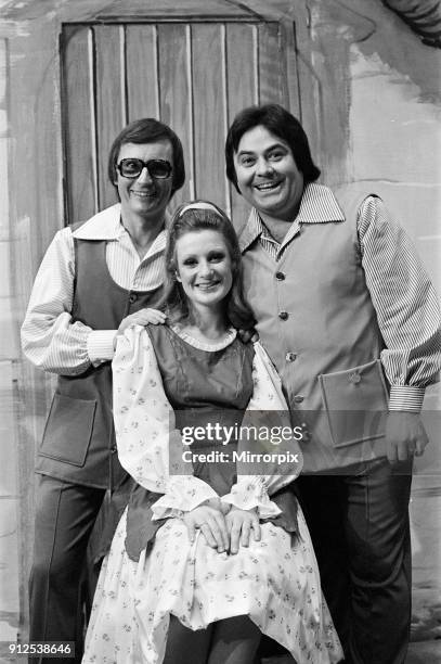 Jack and the Beanstalk, Pantomime, Photo-call, Grand Theatre, Wolverhampton, 18th December 1975. Comedy team Syd Little and Eddie Large.