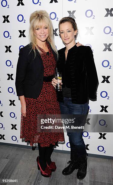 Jo and Leah Wood attend the O2 X Awards at Paramount, Centrepoint on September 29, 2009 in London, England.