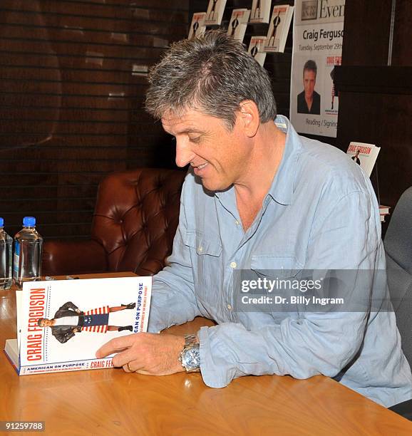 Comedian Craig Ferguson signs his new book "American On Purpose" at Barnes & Noble bookstore at The Grove on September 29, 2009 in Los Angeles,...