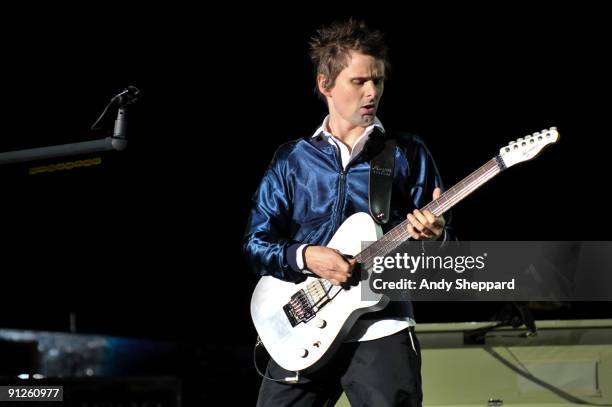 Matt Bellamy of Muse performs on stage at FedExField on September 29, 2009 in Landover, Maryland.