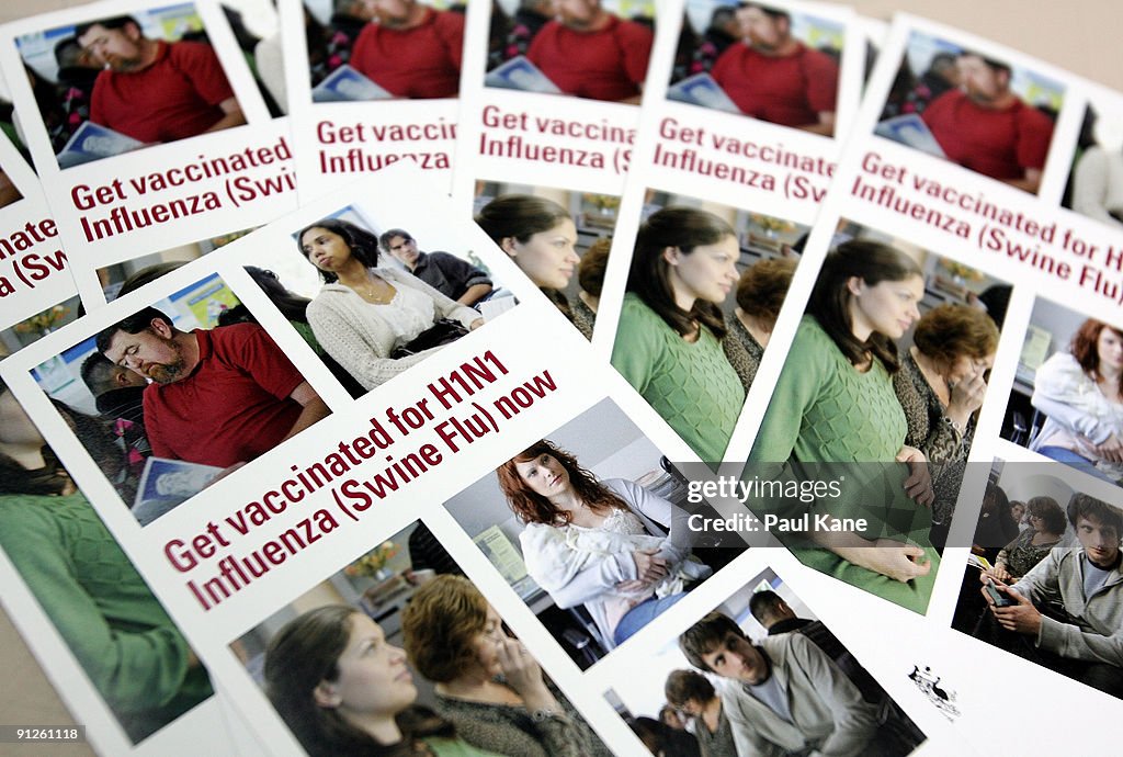 Nicola Roxon Launches National Pandemic Influenza Vaccination Campaign