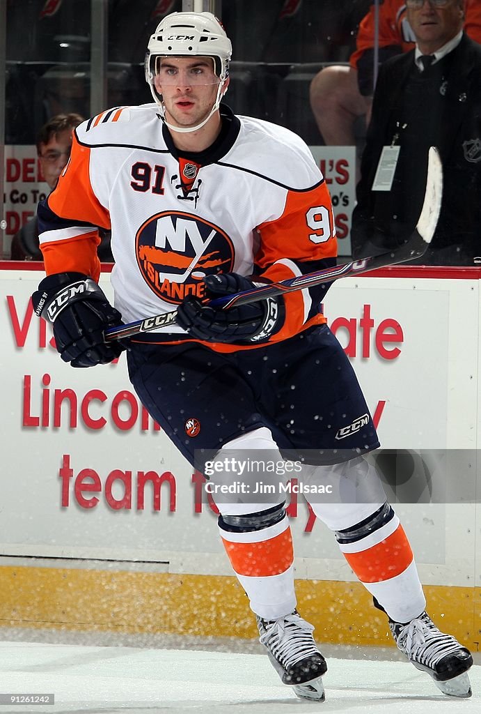 New York Islanders v New Jersey Devils