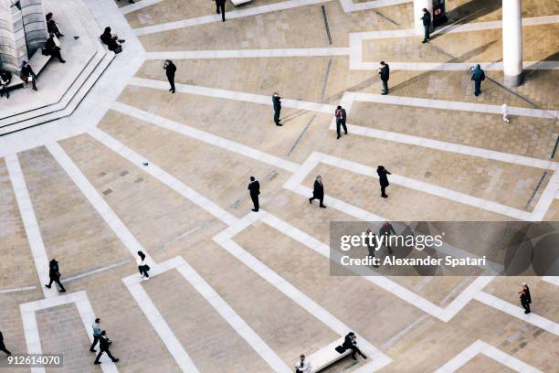 high angle view of pedestrians at paternoster square, london, uk - architecture and art fotografías e imágenes de stock