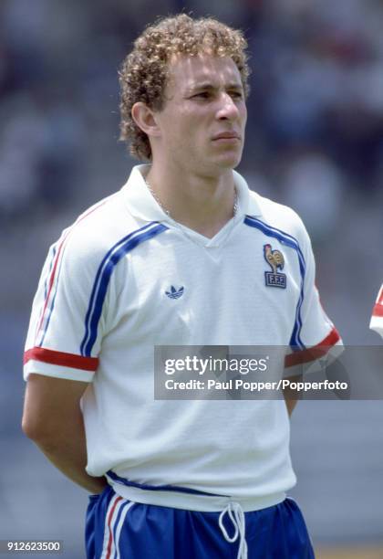 Jean-Pierre Papin lines up for France prior to the FIFA World Cup match between Hungary and France at the Nou Camp Estadio Leon, in Leon, 9th June...