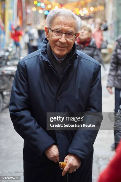 Ken Lesser German Tv Channel History Presents The Liberators Documentary And ...