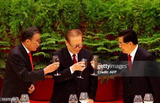 Zeming Jiang 61 Zeming Stock Photos, High-Res Pictures, and Images - Getty Images