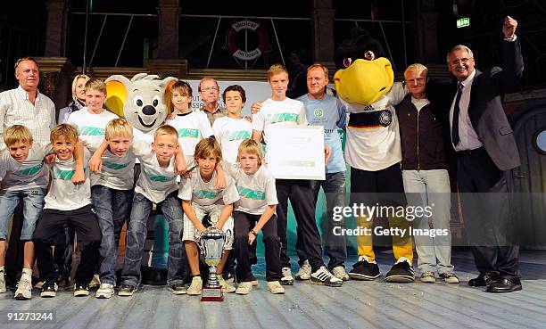 First Place winners Pupils of SN Sportgymnasium Dresden, Helmut Kittmann national representative Junior and Olympia, Kartin Holz school sport...