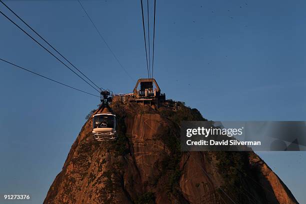 Cable-car makes its way to the top of Pão de Açúcar, or Sugarloaf Mountain, on July 29, 2009 in Rio De Janeiro, Brazil. Rio is seeking to become the...