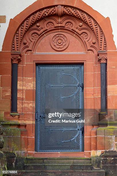 church door - mettlach stock pictures, royalty-free photos & images