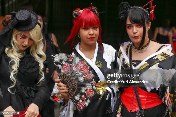 visual kei movement in liberdade district of sao paulo - cosplay stockfoto's en -beelden