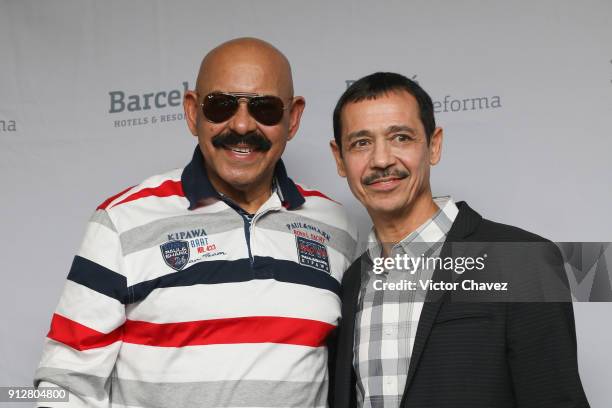 Oscar D'Leon and Eddie Santiago attend a press conference to promote the Primer Festival Latinoamericano De La Salsa at Barcelo hotel on January 31,...