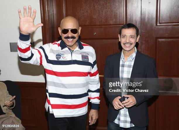 Oscar D'Leon and Eddie Santiago attend a press conference to promote the Primer Festival Latinoamericano De La Salsa at Barcelo hotel on January 31,...