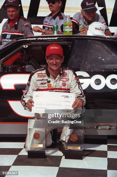 Dale Earnhardt started on the pole and dominated the 1990 Winston 500 at Talladega Superspeedway. He would also win the DieHard 500 that year to...