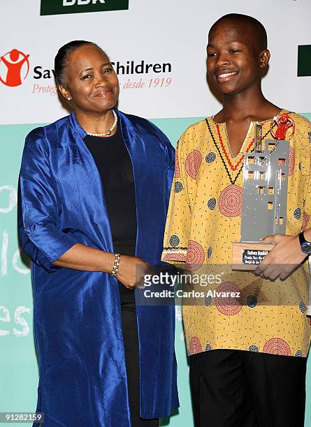 Singer Barbara Hendricks receives "Amigo de los Ninos" award during "Save the Children" ceremony awards at Círculo de Bellas Artes on September 30,...