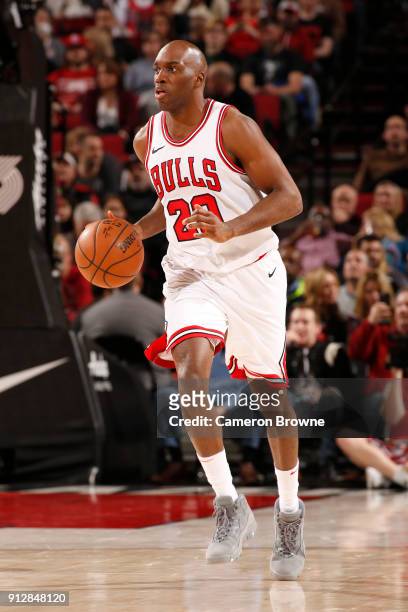 Quincy Pondexter of the Chicago Bulls handles the ball against the Portland Trail Blazers on January 31, 2018 at the Moda Center in Portland, Oregon....