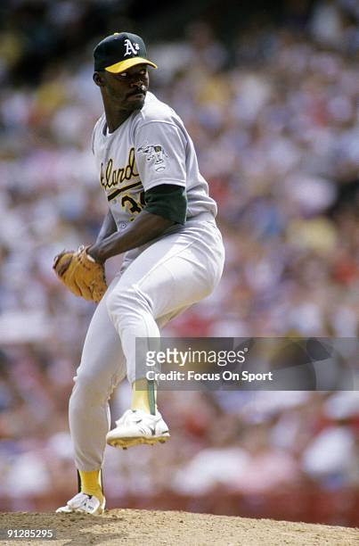 Pitcher Dave Stewart of the Oakland Athletics pitches during circa late 1980's Major League Baseball game. Stewart played for the Athletics from...
