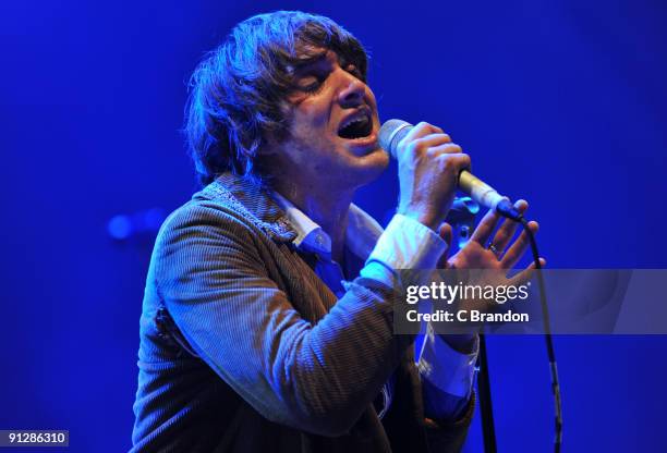 Paolo Nutini performs on stage at Hammersmith Apollo on September 30, 2009 in London, England.