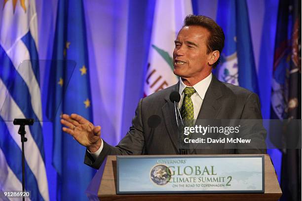 Governors Arnold Schwarzenegger Photos and Premium High Res Pictures