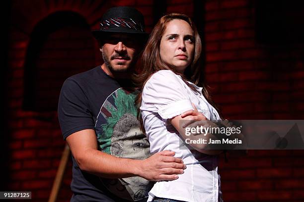 Actors Iran Castillo and Arath de la Torre during rehearsals for the play '39 Escalones', based on Alfred Hitchcock's film 'The 39 Steps', at the...