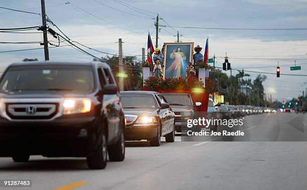Cars Procession Cars (Painting) Photos and Premium High Res Pictures - Getty Images