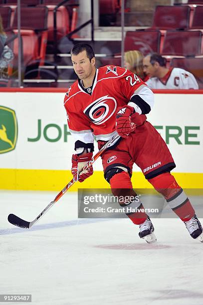 Scott Walker of the Carolina Hurricanes warms up before the NHL preseason game against the Atlanta Thrashers at the RBC Center on September 25, 2009...