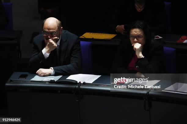Social democrats Party leader Martin Schulz and chairman of the SPD Group in Bundestag Andrea Nahles follow the debate on Refugee rights to Family...