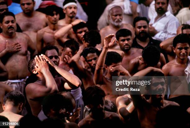 Self mutilation of Shi'as, during the annual ceremony of Urs of Lal Shabaz Qalandar at the entrance of his shrine, September, 2006 in Sehwan Sharif,...