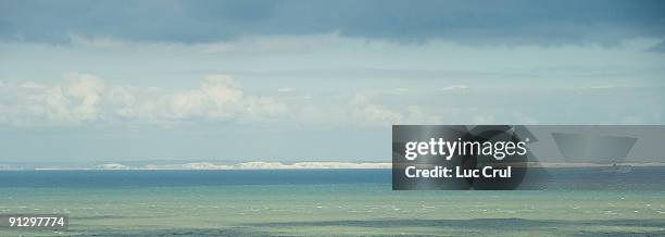 dover seen from the french coast - white cliffs of dover stock pictures, royalty-free photos & images