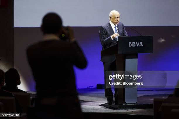 Francisco Gonzalez, chairman of Banco Bilbao Vizcaya Argentaria SA , speaks during a news conference to announce the bank's fourth quarter earnings...