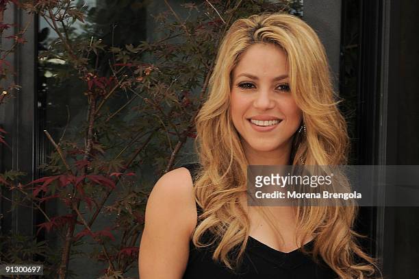 Singer Shakira attends photocall for the launch of her new CD "She Wolf" at the Park Hotel Hyatt on October 1, 2009 in Milan, Italy.