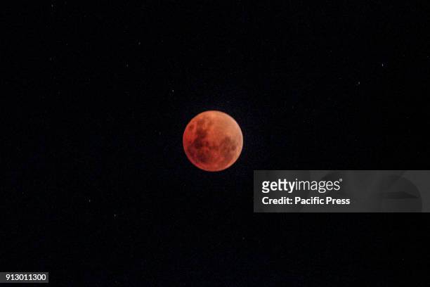 At 09:35 PM, Philippine time the Earth completely blocks all reflected light from the sun to the moon causing a lunar eclipse which gives the moon a...