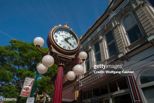 Street scene with clock in Walla Walla, Washington, USA.