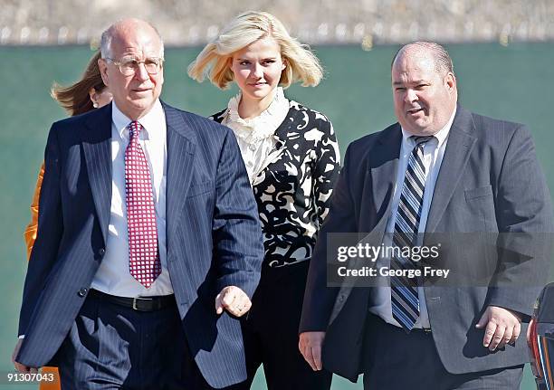 Elizabeth Smart , Mark Scharman of the Salt Lake City Police Department, Louis Smart her mother and Richard Lambert of the U.S. Attorneys office,...