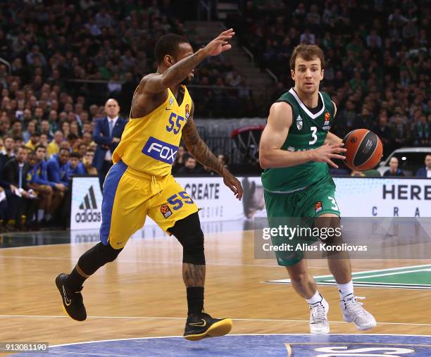 Kevin Pangos, #3 of Zalgiris Kaunas competes with Pierre Jackson, #55 of Maccabi Fox Tel Aviv in action during the 2017/2018 Turkish Airlines...