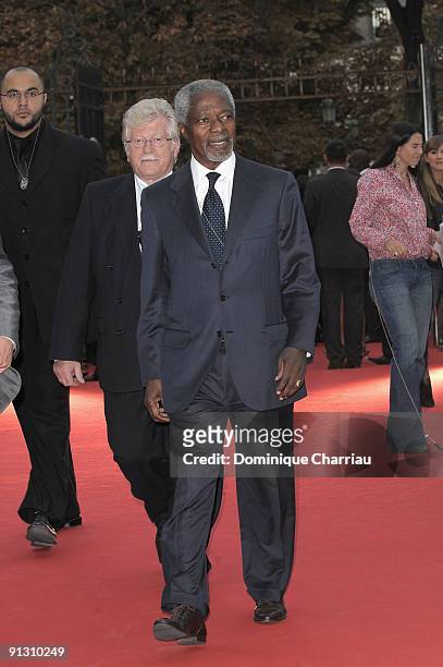 Kofi Annan attends "Beds Are Burning" song launch by Kofi Annan and Havas Worldwide at Universite Paris Descartes on October 1, 2009 in Paris, France.