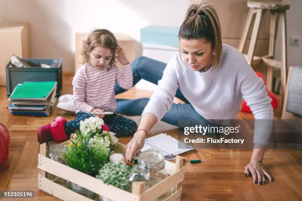 Moving Drawring 321 Packing Move Drawing Stock Photos, High-Res Pictures, and Images ...