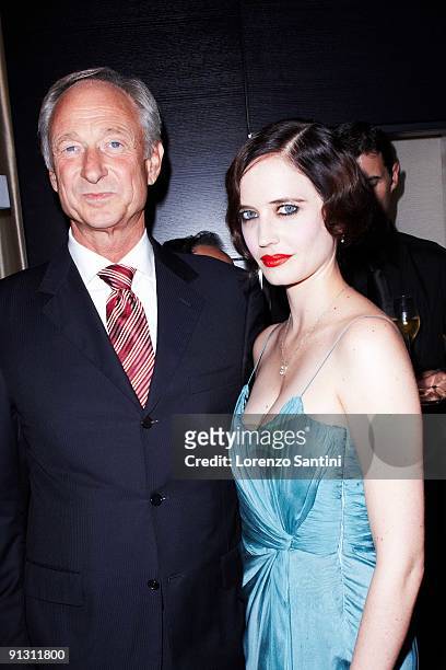 Lutz Bethge and Eva Green attend the Opening of Montblanc Paris Flagship at 7, rue de la Paix on October 1, 2009 in Paris, France.