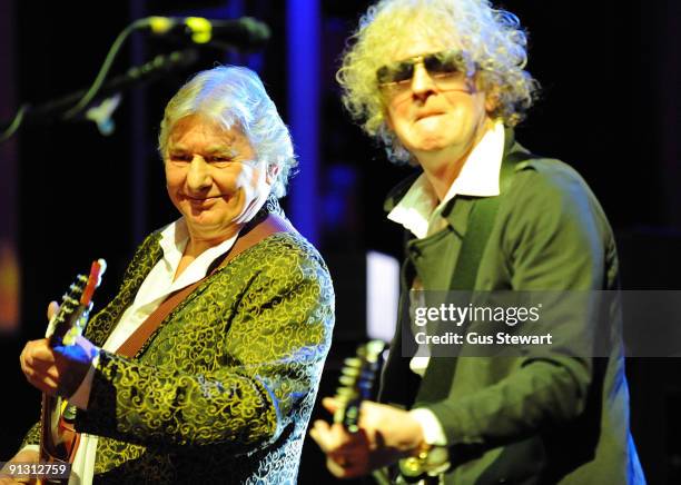 Mick Ralphs Backstage 469 Mick Ralphs Photos & High Res Pictures - Getty Images