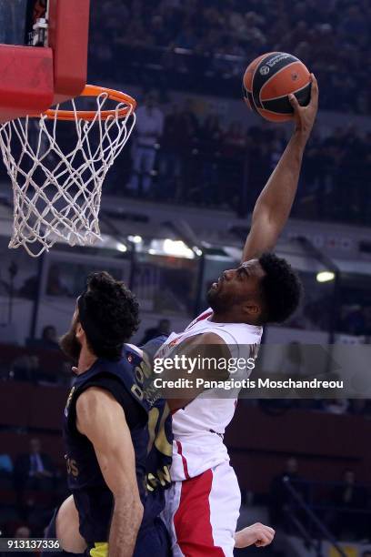 Jamel McLean, #1 of Olympiacos Piraeus in action during the 2017/2018 Turkish Airlines EuroLeague Regular Season Round 21 between Olympiacos Piraeus...