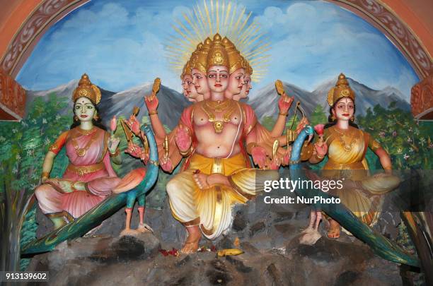 Sri Lankan Hindu Temple Photos And Premium High Res Pictures Getty Images sri-lankan-hindu-temple-photos-and-premium-high-res-pictures-getty-images