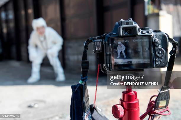 Grandma Selfie Photos and Premium High Res Pictures - Getty Images