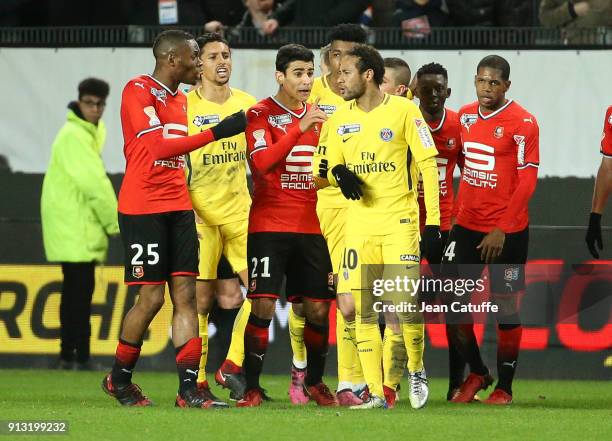 Diafra Sakho and Benjamin Andre of Stade Rennais argue with Neymar Jr of PSG during the French League Cup match between Stade Rennais and Paris Saint...