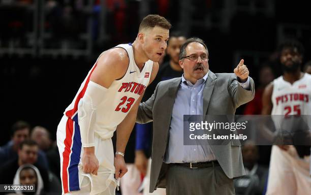Detroit Pistons head basketball coach Stan Van Gundy talks with new player Blake Griffin of the Detroit Pistons during the fourth quarter of the game...