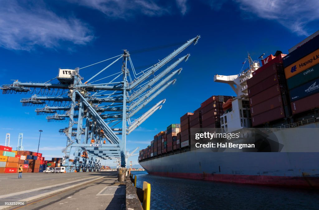 Container Arrival Container Ship Arriving High-Res Stock Photo - Getty Images